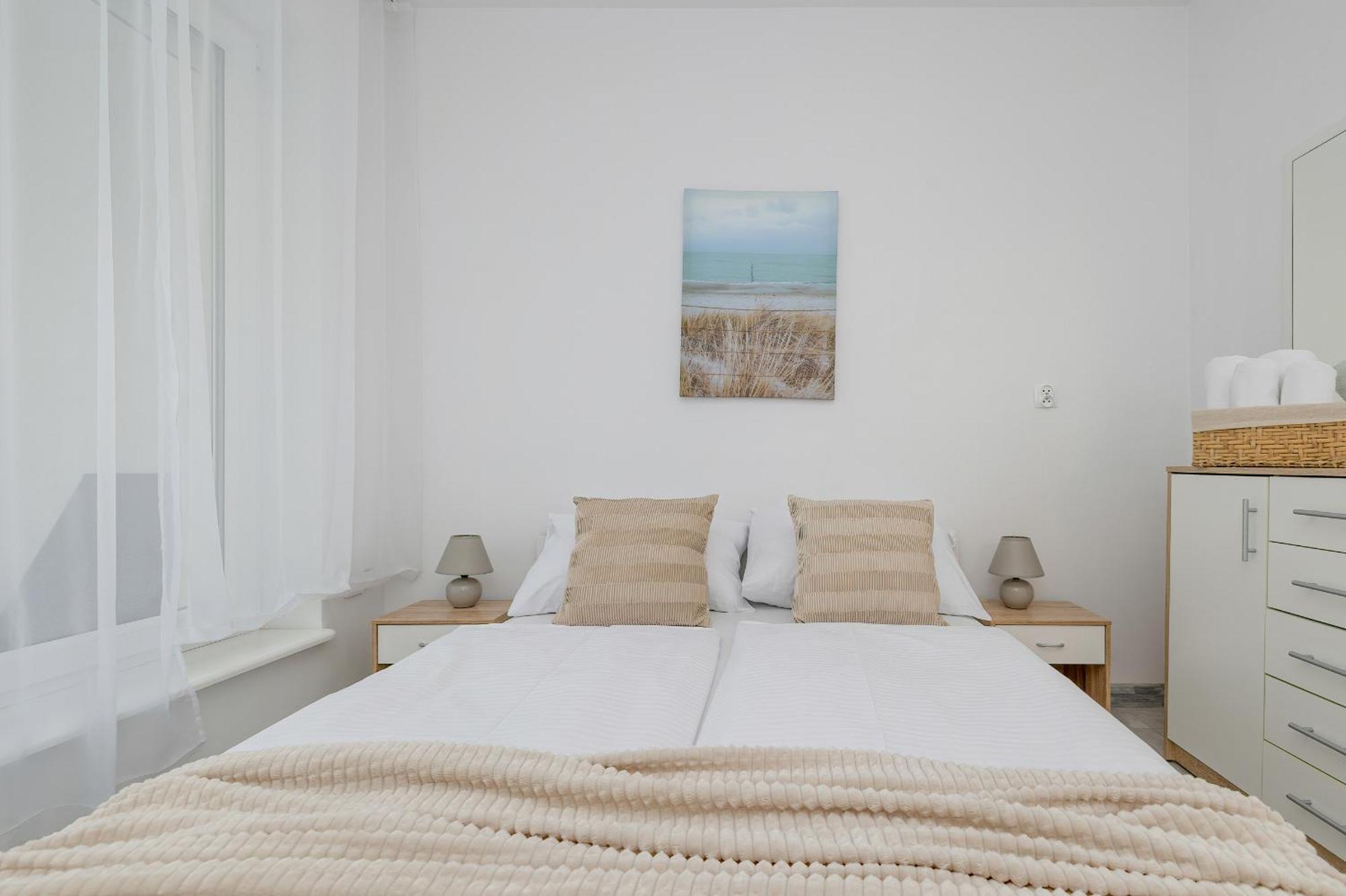 Family Apartments Herberta With Terrace And Parking By Rent Like Home Świnoujście Zewnętrze zdjęcie
