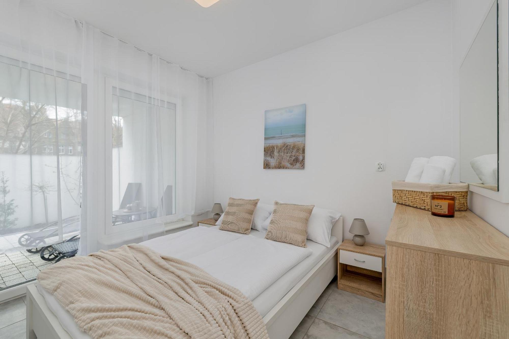 Family Apartments Herberta With Terrace And Parking By Rent Like Home Świnoujście Zewnętrze zdjęcie