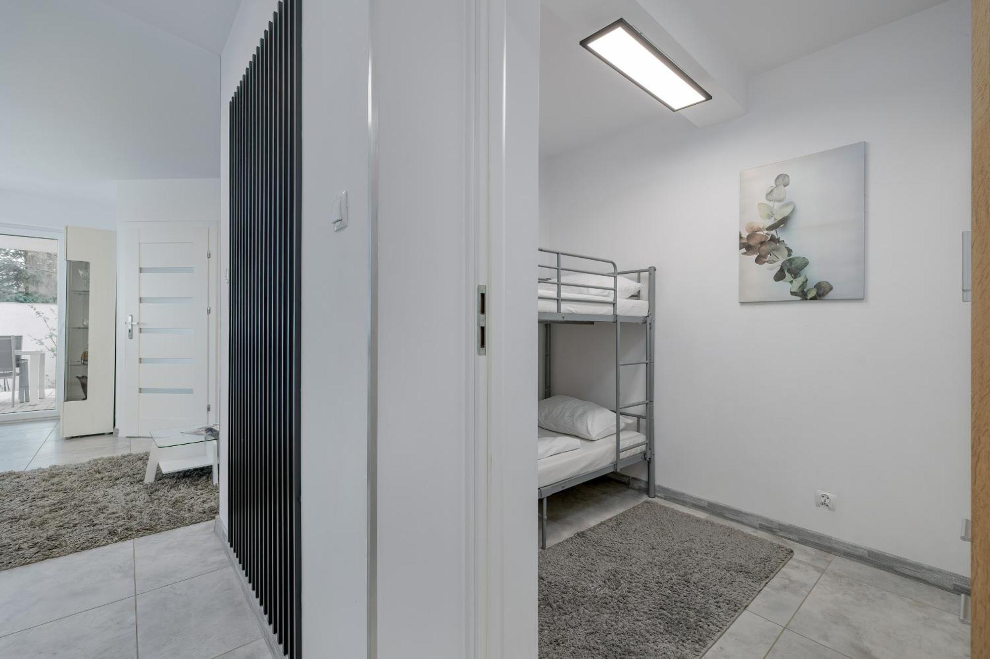 Family Apartments Herberta With Terrace And Parking By Rent Like Home Świnoujście Zewnętrze zdjęcie