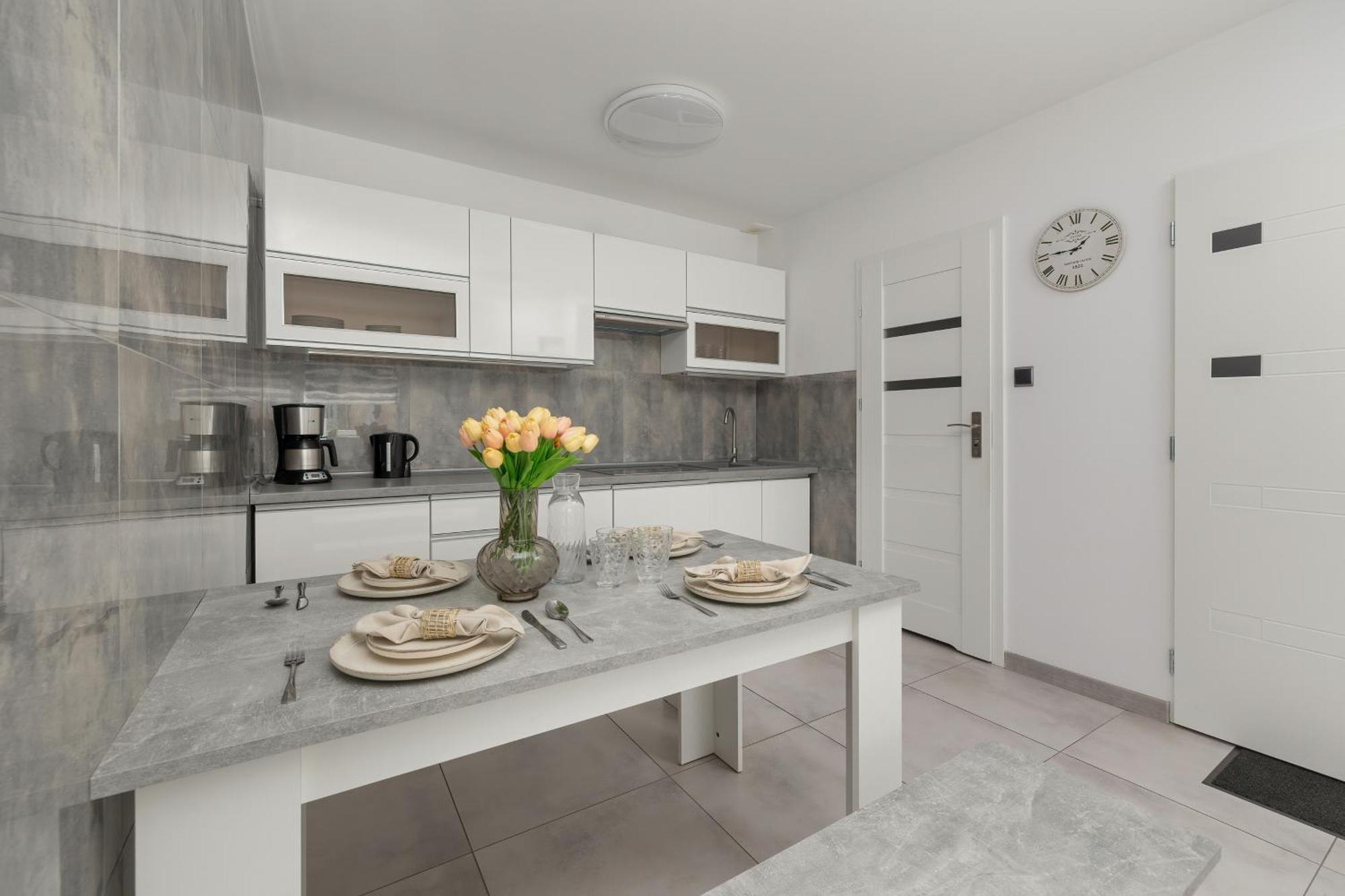 Family Apartments Herberta With Terrace And Parking By Rent Like Home Świnoujście Zewnętrze zdjęcie